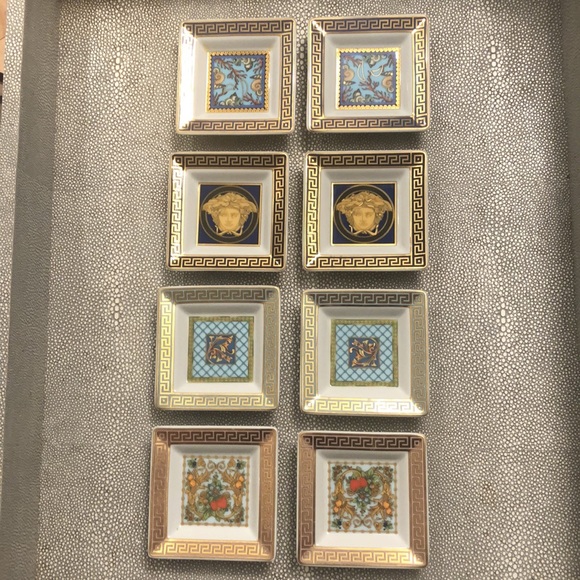 Versace Collection of 8 mini 2”x2” plates - Picture 2 of 9